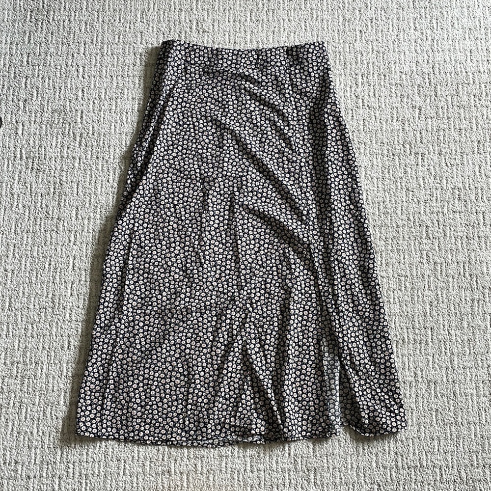 High waisted skirt
